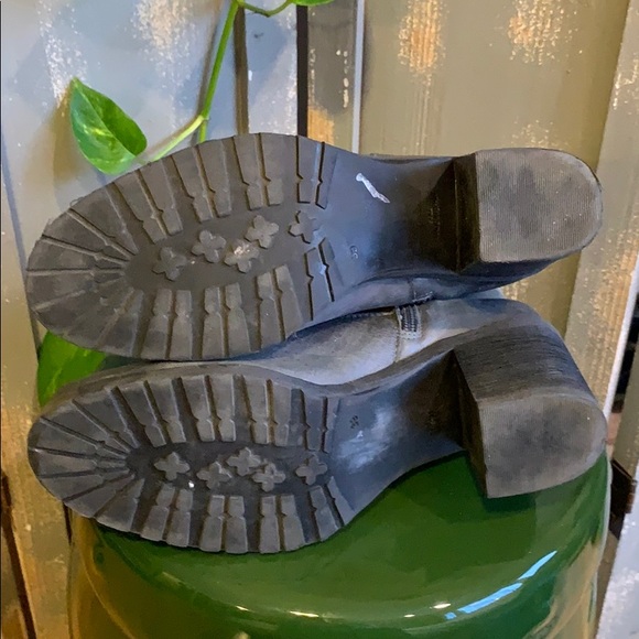 David Tyler Grey Leather boots 🥾 - Picture 6 of 9